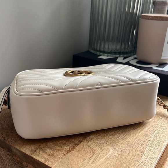 Gucci GG Marmont Small Shoulder Bag - Ivory - Picture 5 of 16